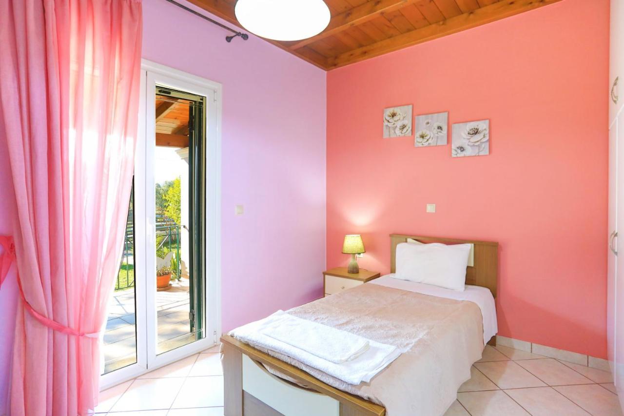 Villa Chrisdina Nymfai Esterno foto