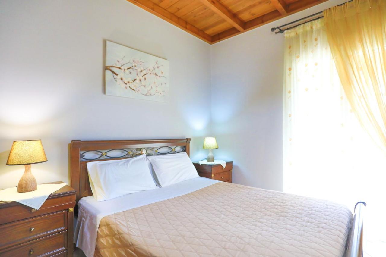 Villa Chrisdina Nymfai Esterno foto